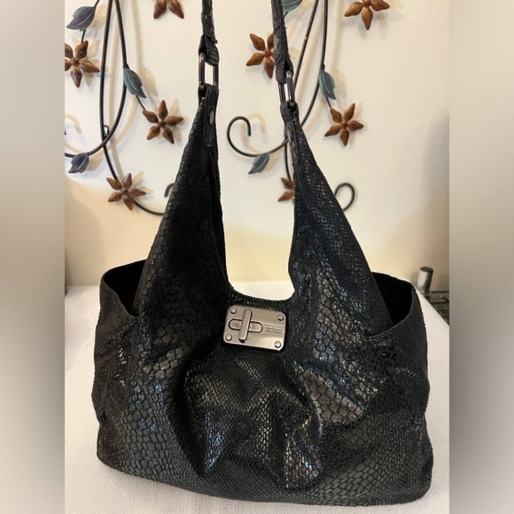 Kenneth Cole reaction bag With FLAWS